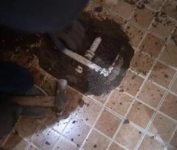 嘉兴卫生间漏水维修公司为您分享下卫生间渗水如何处理及注意事项