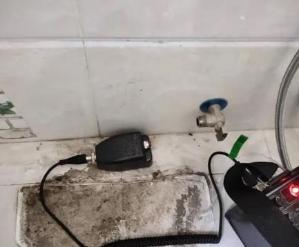 嘉兴屋顶漏水维修公司分享下卫生间漏水的危害及解决方法